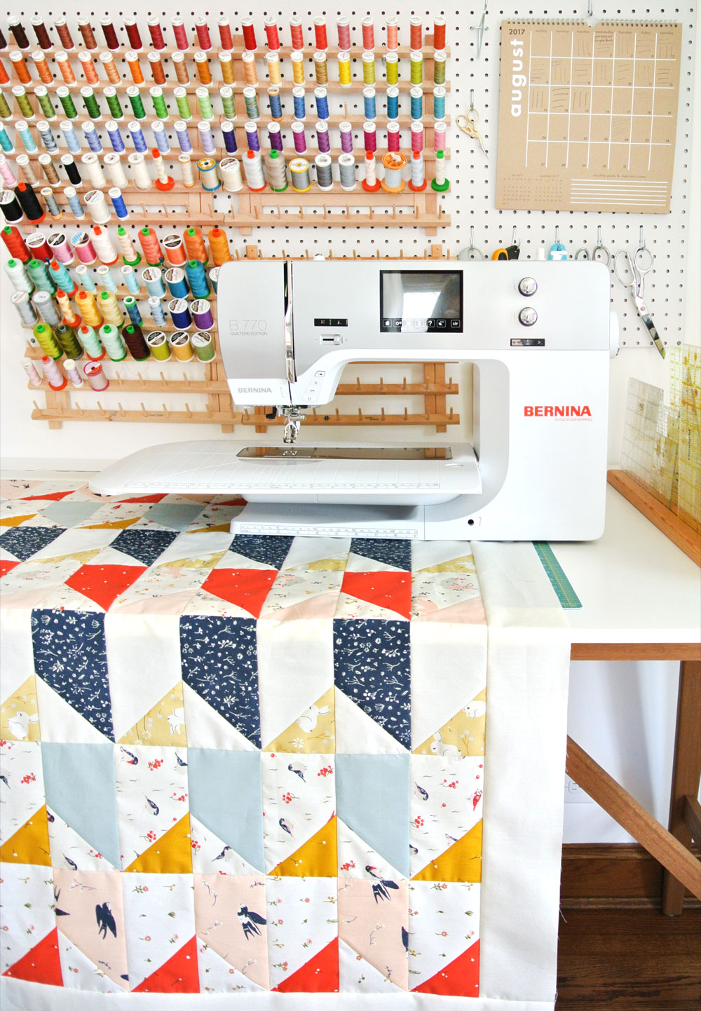 Suzy Quilts Becoming a BERNINA Babe with the B 570 QE Sewing Machine | Suzy Quilts https://suzyquilts.com/bernina-570-qe