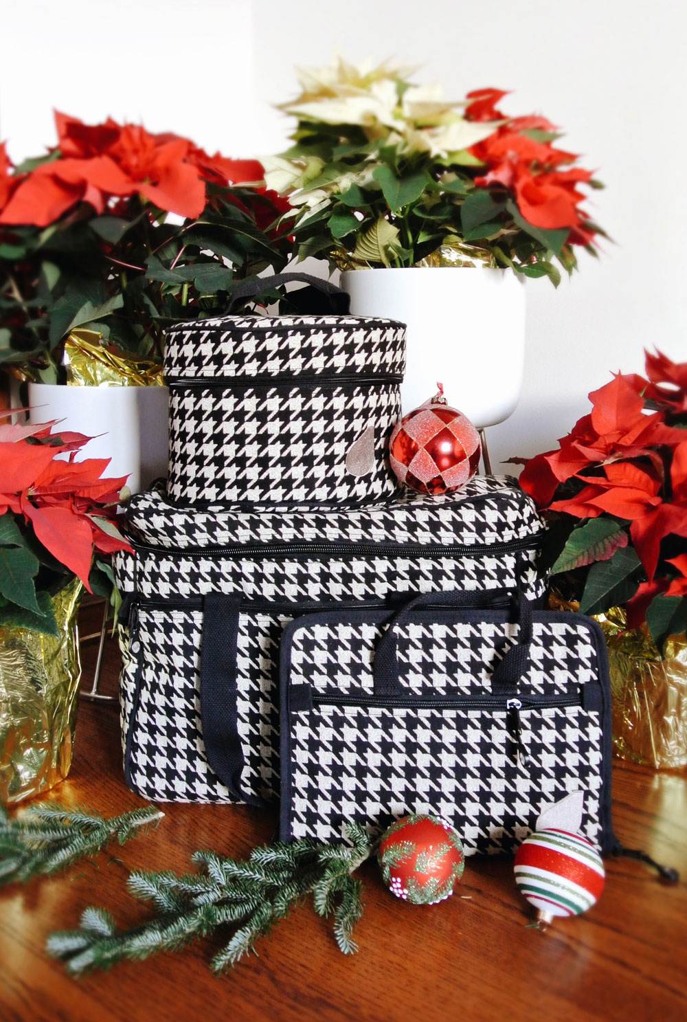 Stay Organized with Bluefig Sewing Bags! Stylish and Practical Sewing Bags | Suzy Quilts https://suzyquilts.com/bluefig-sewing-bags
