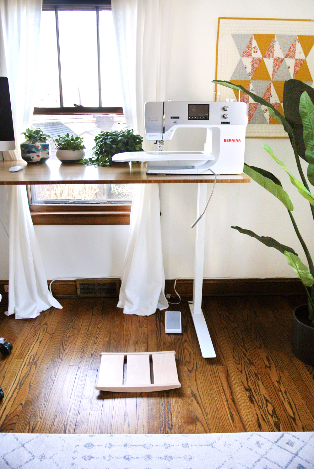 A tour of the Suzy Quilts studio with the New and Improved Standing Desk! Standing Desk Sewing Studio by Suzy Quilts https://suzyquilts.com/standing-desk-sewing-studio