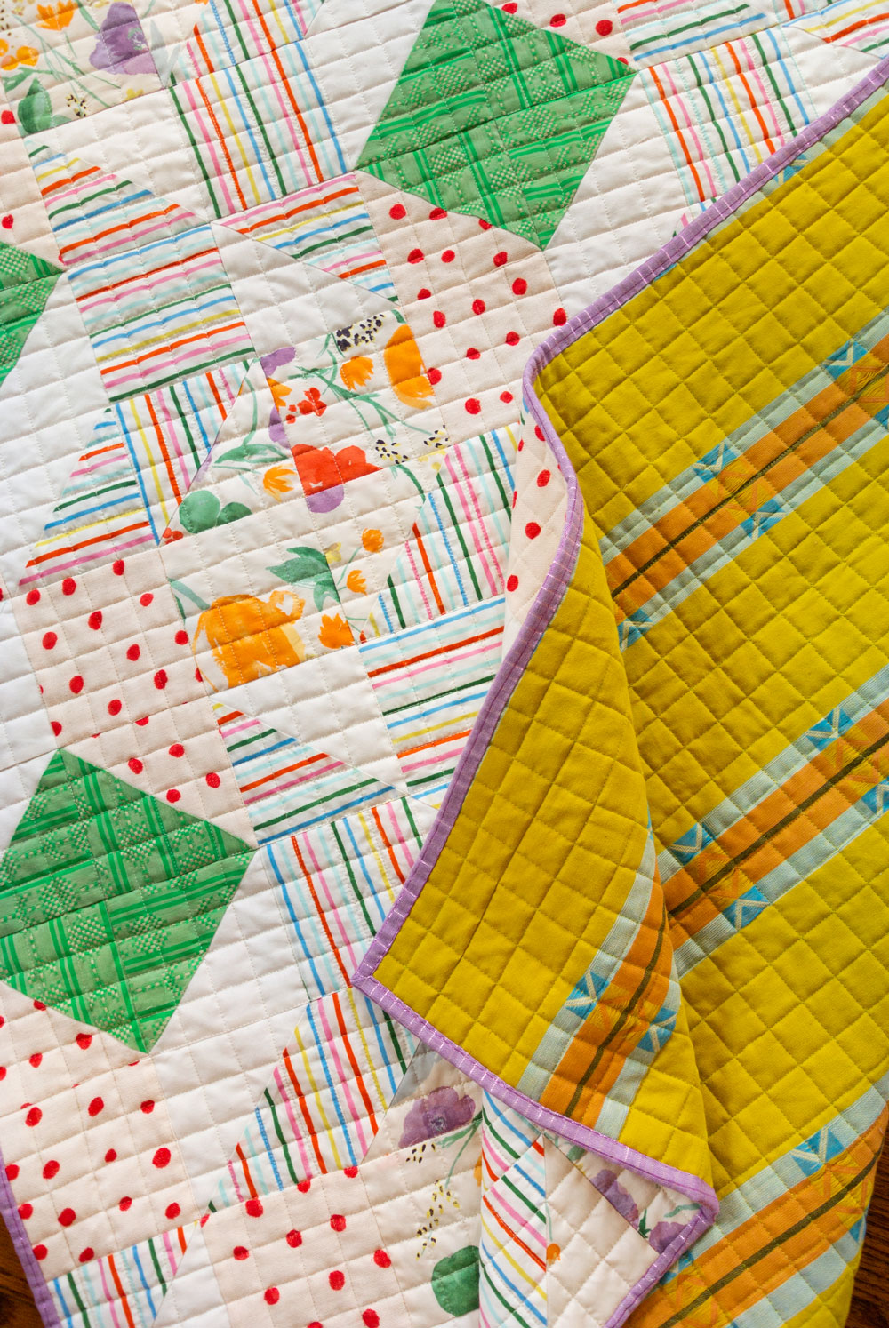 Learn the 6 simple steps to straight line quilting, or as some call it, matchstick quilting. This is a great beginner quilter tutorial!