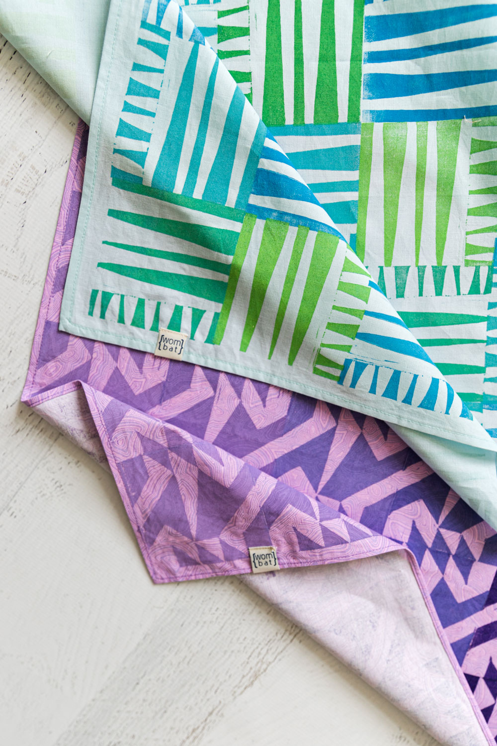 This quilt-inspired block printing tutorial is a creative way to add character to fabric. Together we will carve a block and stamp! suzyquilts.com #sewingdiy