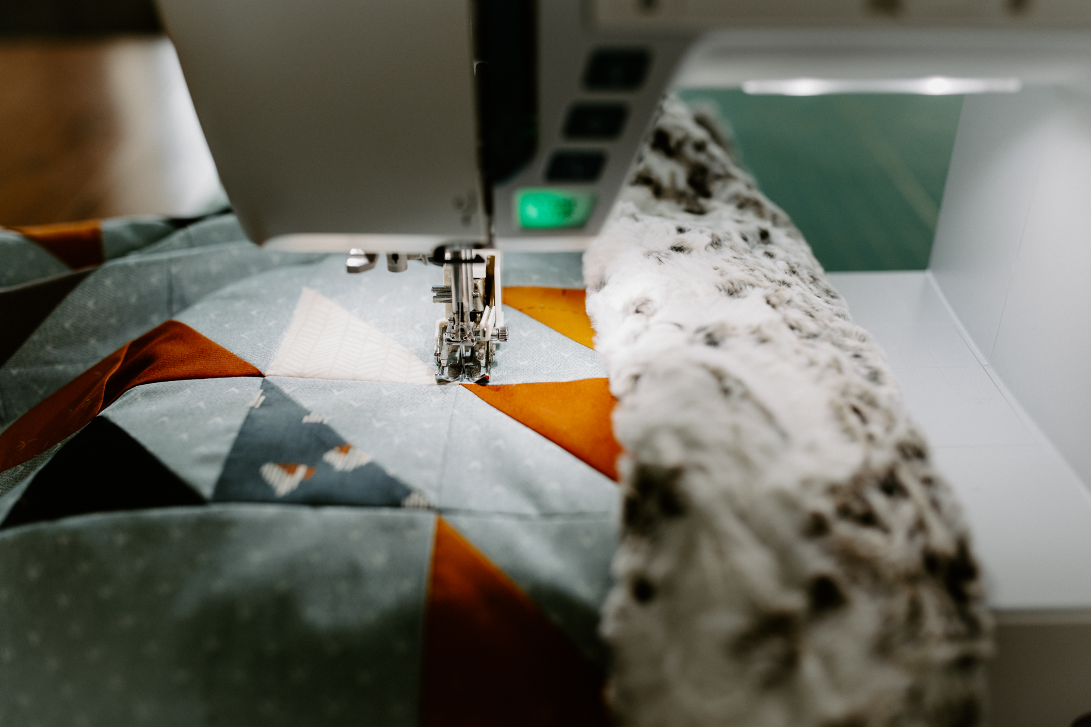 These 4 tips for quilting with minky and faux fur will help you create a luxuriously soft backing for your next quilt