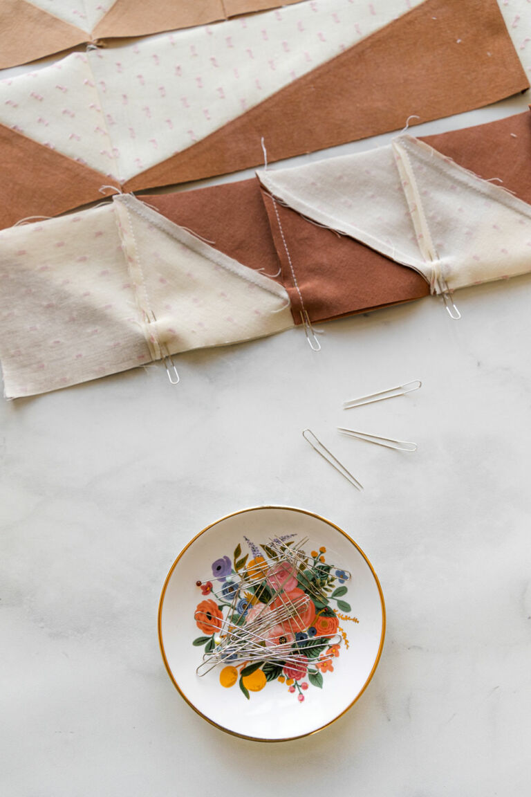 5 Minute Guide to Quilting Pins Suzy Quilts