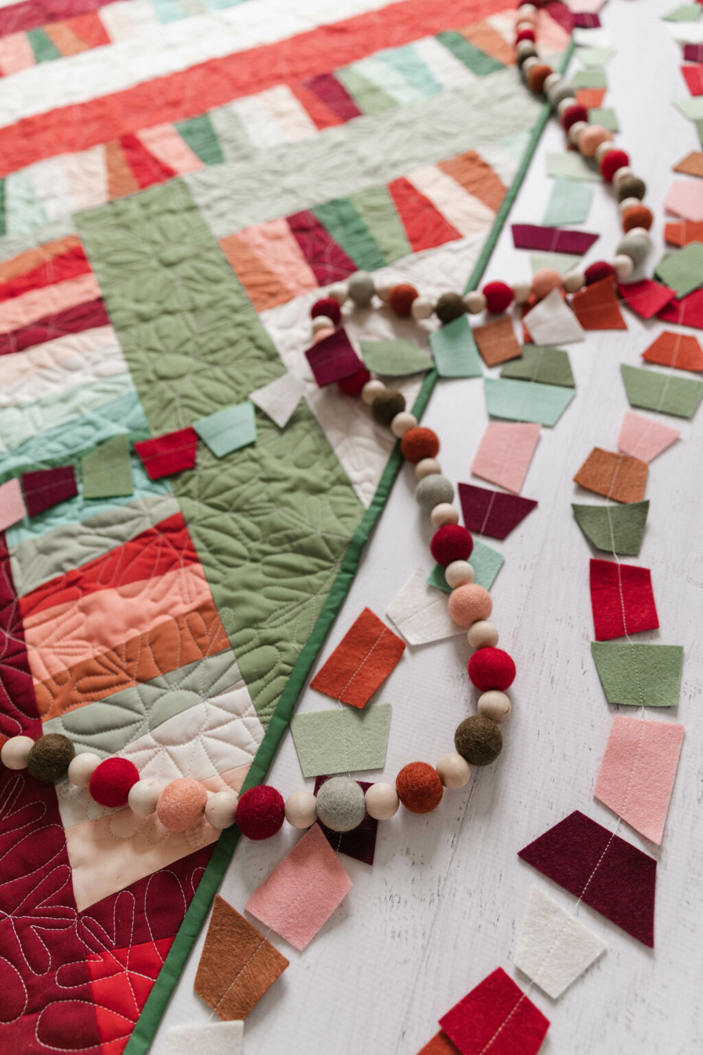 DIY Holiday Felt Garlands Suzy Quilts