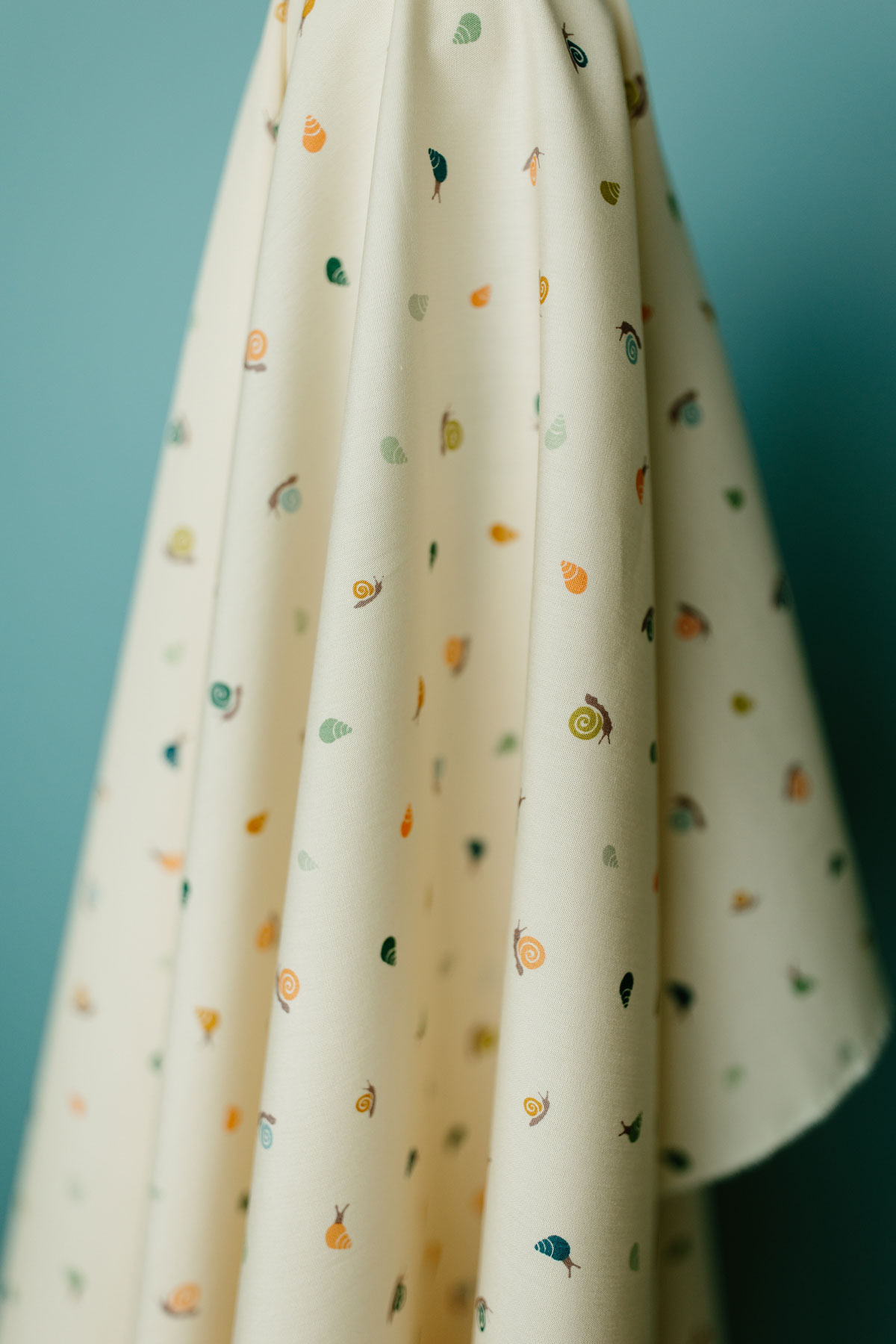 Snail fabric from the Slow Summer fabric collection by Suzy Quilts for Art Gallery Fabrics. #quilting #sewingdiy suzyquilts.com Snail fabric from the Slow Summer fabric collection by Suzy Quilts for Art Gallery Fabrics. #quilting #sewingdiy suzyquilts.com