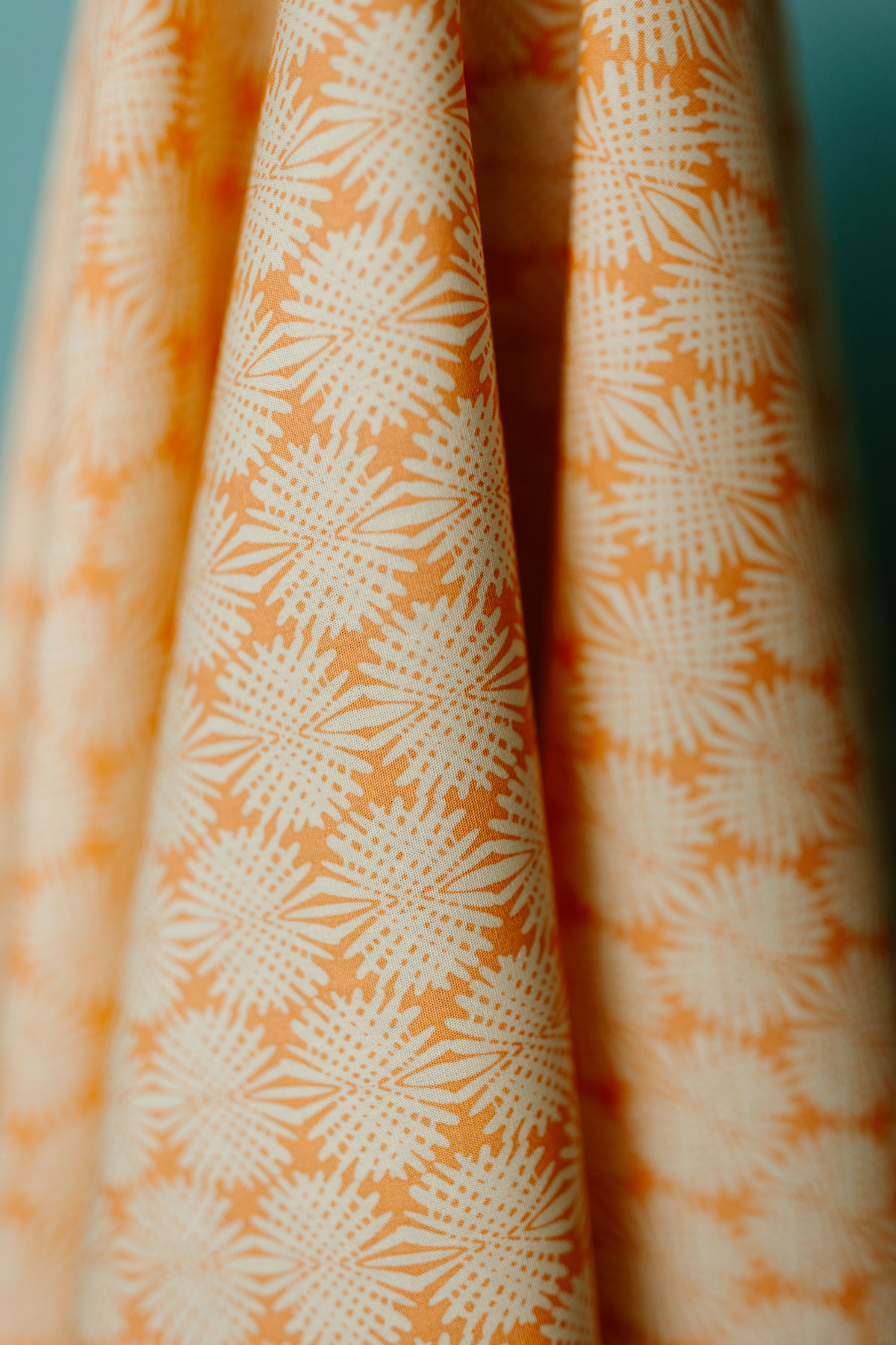 Floral fabric from the Slow Summer fabric collection by Suzy Quilts for Art Gallery Fabrics. #quilting #sewingdiy suzyquilts.com Floral fabric from the Slow Summer fabric collection by Suzy Quilts for Art Gallery Fabrics. #quilting #sewingdiy suzyquilts.com