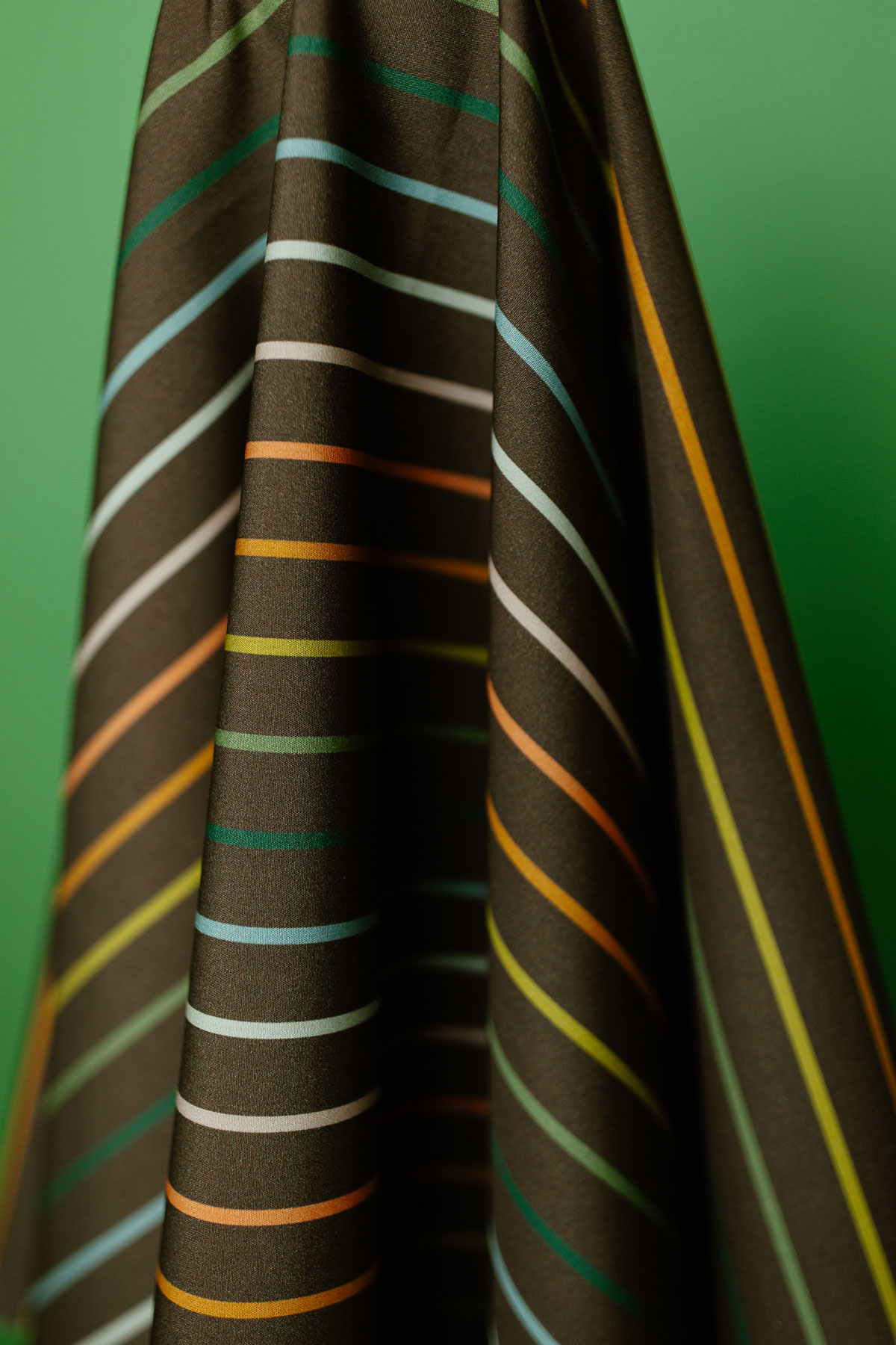 Striped fabric from the Slow Summer fabric collection by Suzy Quilts for Art Gallery Fabrics. #quilting #sewingdiy suzyquilts.com Striped fabric from the Slow Summer fabric collection by Suzy Quilts for Art Gallery Fabrics. #quilting #sewingdiy suzyquilts.com