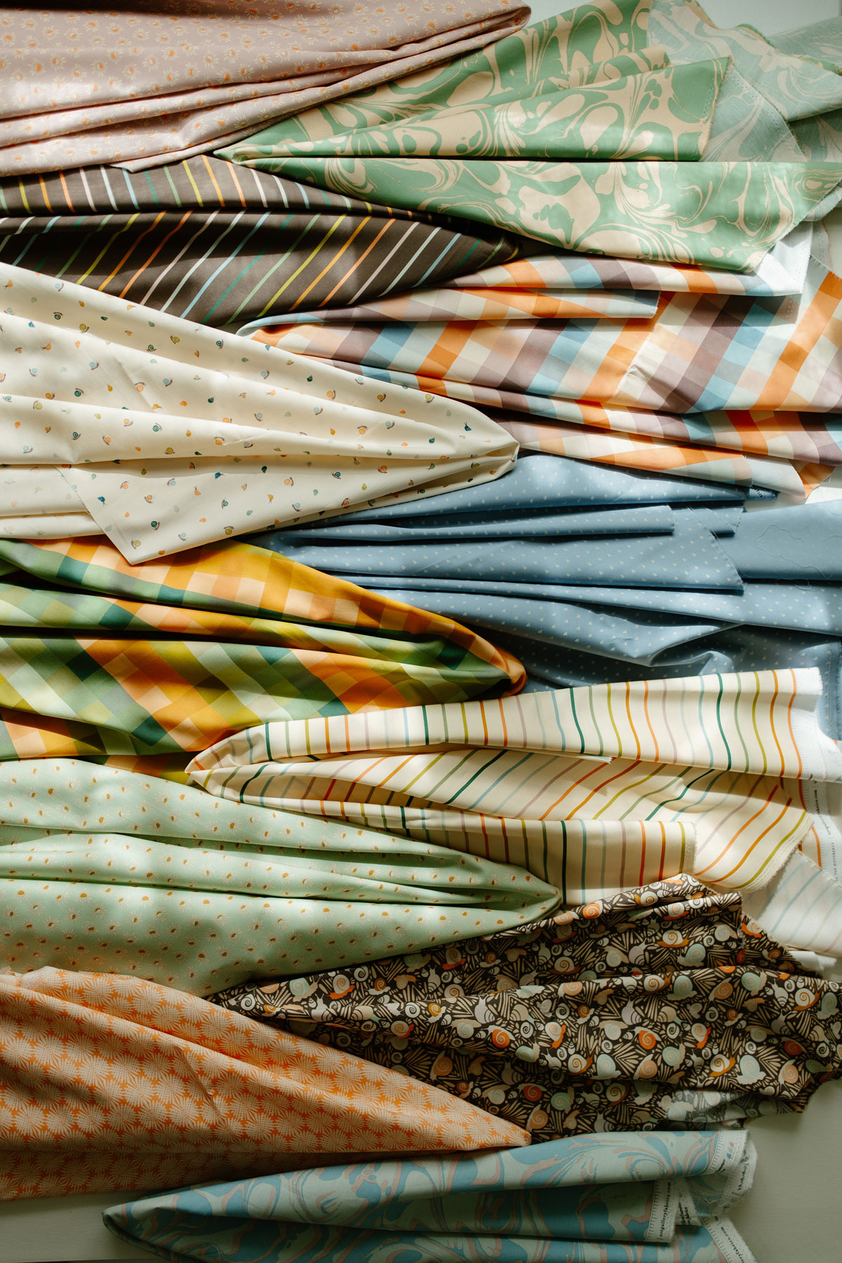 The full Slow Summer fabric collection by Suzy Quilts for Art Gallery Fabrics. #quilting #sewingdiy suzyquilts.com The full Slow Summer fabric collection by Suzy Quilts for Art Gallery Fabrics. #quilting #sewingdiy suzyquilts.com