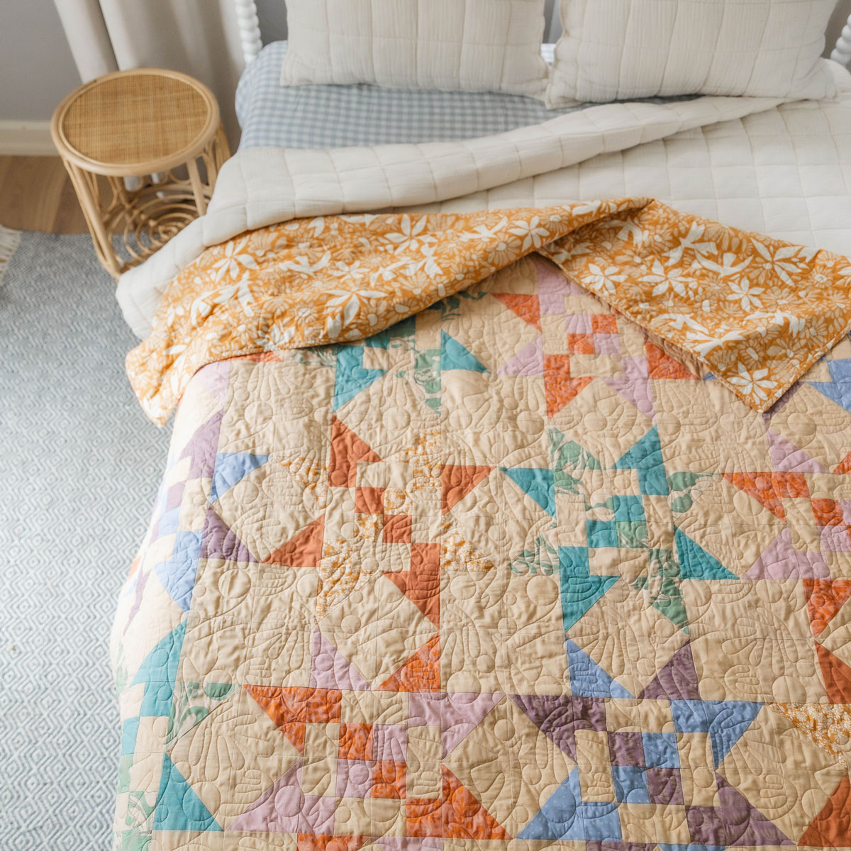 Fat Quarter Stars Quilt Pattern | suzyquilts.com